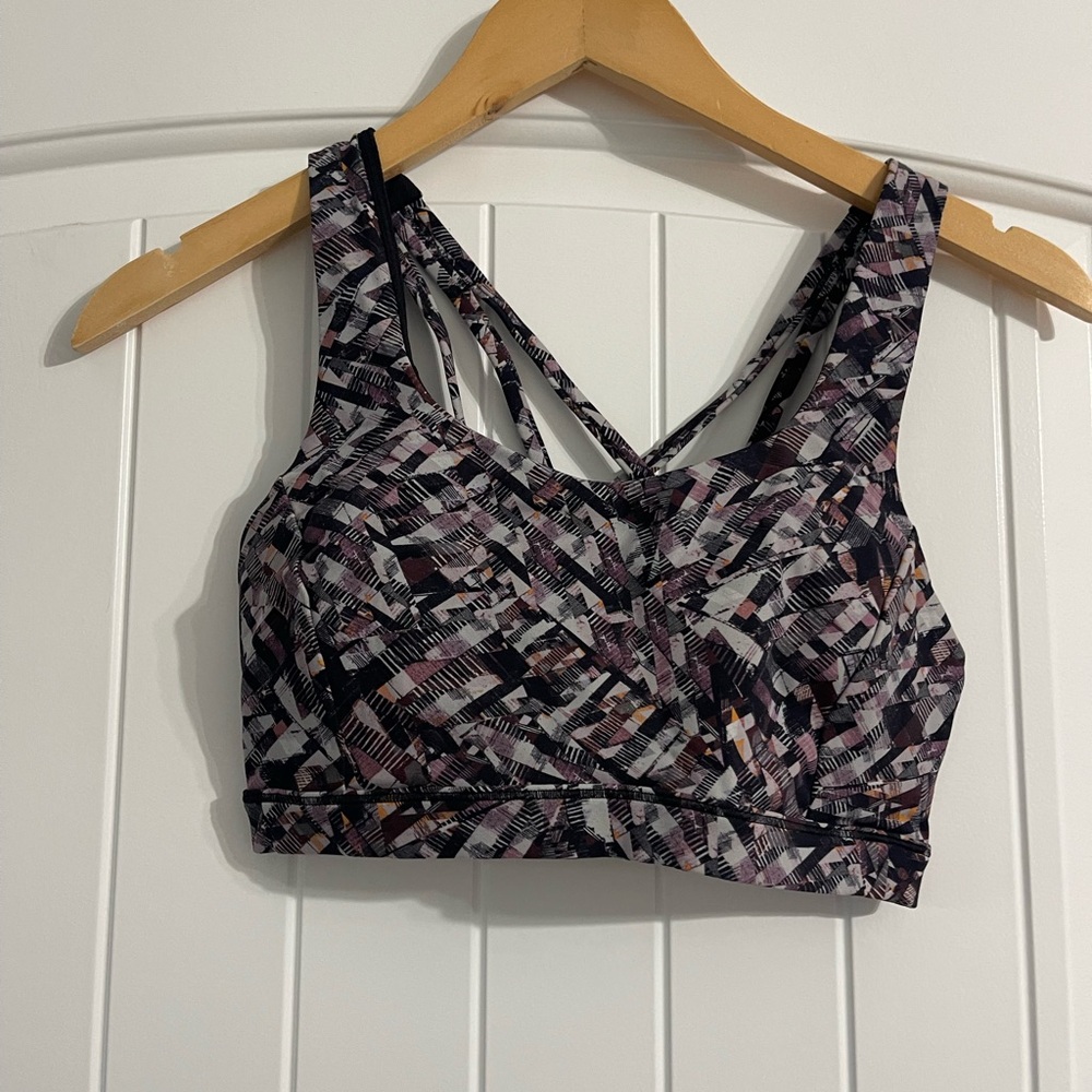Lululemon free to be serene sports bra